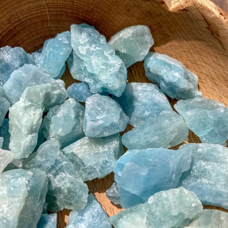 aquamarine · freshwater pearls — close-up